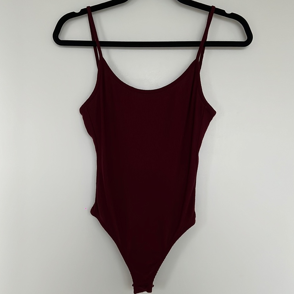 Burgundy Low Back Tank Top Bodysuit - size XS